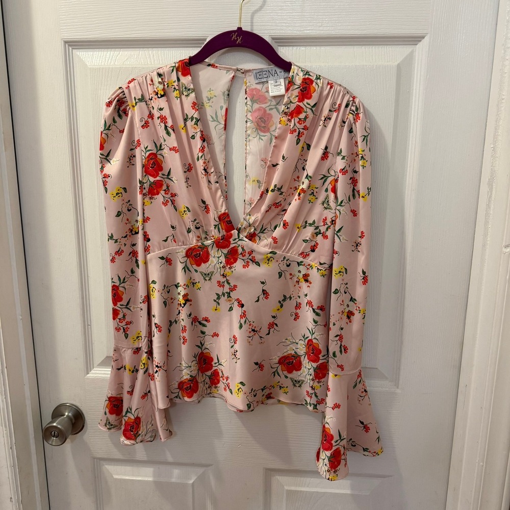 NWT IEENA Mac Duggal Sz 2 Satin Pink Floral V-Neck Bell Sleeve Peplum Blouse Top